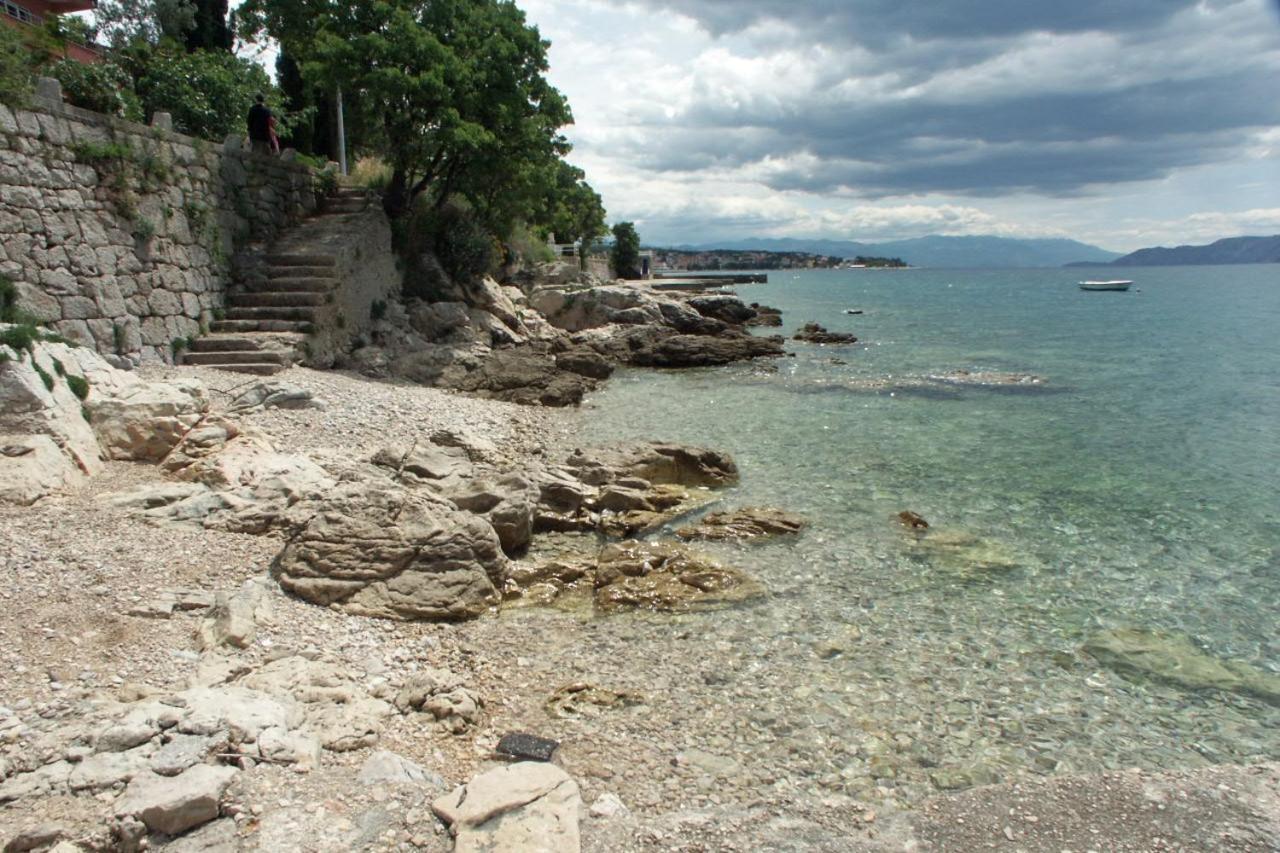 Apartments By The Sea Crikvenica - 2354 エクステリア 写真