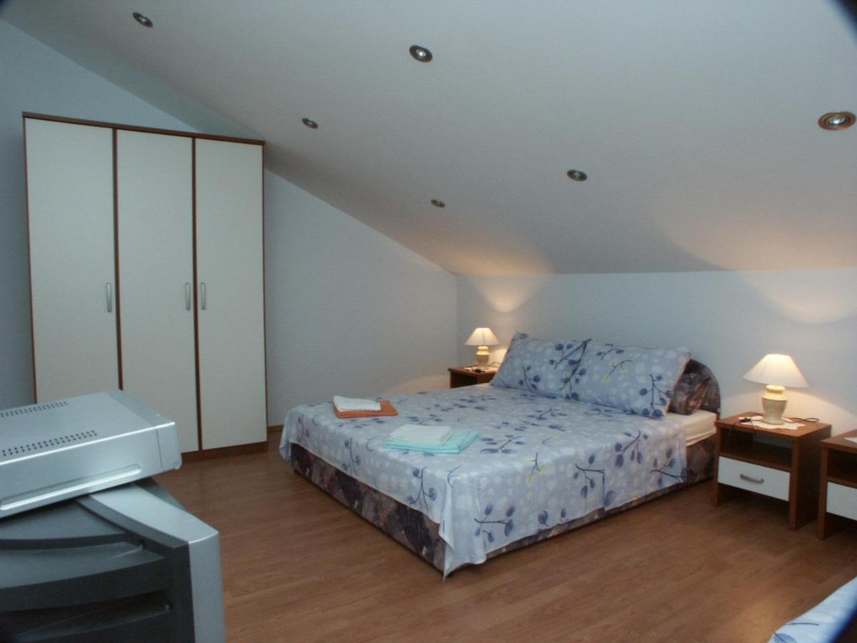 Apartments By The Sea Crikvenica - 2354 エクステリア 写真