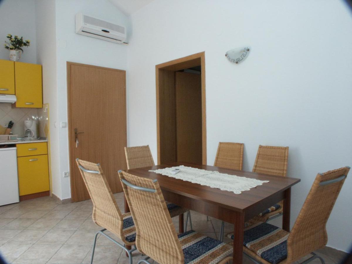 Apartments By The Sea Crikvenica - 2354 エクステリア 写真